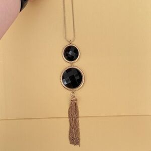 Elegant Black and Gold Pendant Necklace